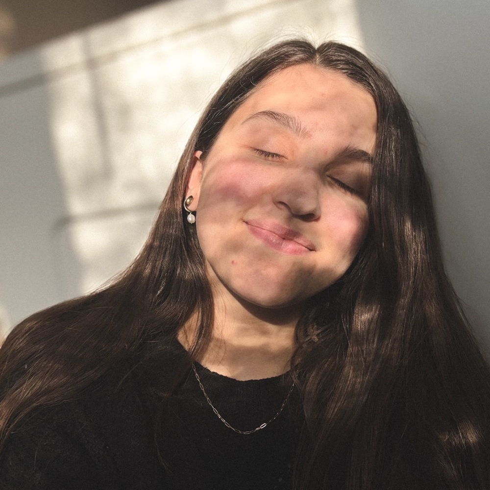 Meet your Posher, Mikaela